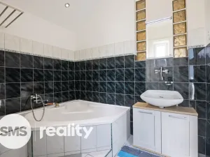 Prodej bytu 2+1, Ostrava - Mariánské Hory, Tvorkovských, 74 m2