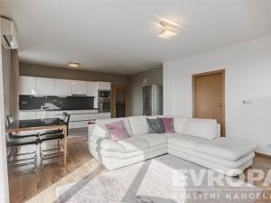 Prodej bytu 3+kk, Praha - Kobylisy, Ke Stírce, 77 m2