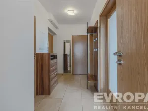 Prodej bytu 3+kk, Praha - Kobylisy, Ke Stírce, 77 m2