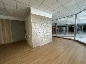 Pronájem obchodního prostoru, Brno, Heršpická, 83 m2