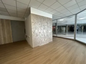 Pronájem obchodního prostoru, Brno, Heršpická, 83 m2