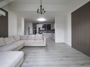 Prodej bytu 5+kk, Holubice, Za Dvorem, 117 m2