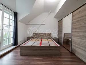 Prodej bytu 5+kk, Holubice, Za Dvorem, 117 m2