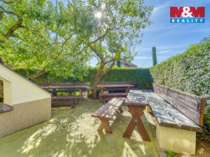 Prodej obchodního prostoru, Hradec Králové - Svinary, Podhůrská, 633 m2