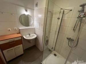 Pronájem bytu 2+kk, Praha - Záběhlice, Mattioliho, 69 m2