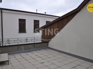 Pronájem atypického bytu, Žďár nad Sázavou, nám. Republiky, 52 m2