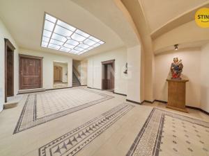 Pronájem atypického bytu, Žďár nad Sázavou, nám. Republiky, 52 m2