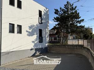 Pronájem bytu 1+kk, Otrokovice, tř. Osvobození, 32 m2