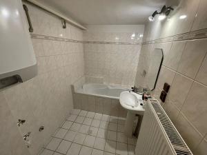 Prodej rodinného domu, Rousínov, U stadionu, 185 m2