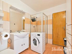 Pronájem rodinného domu, Prasklice, 78 m2