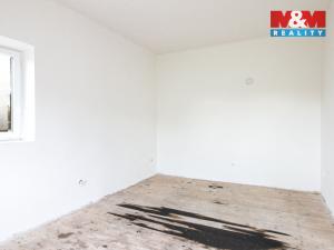 Prodej bytu 2+1, Újezd pod Troskami, 65 m2