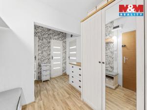 Prodej bytu 1+kk, Chlumec, Vyklická, 35 m2