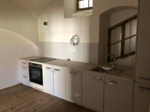 Pronájem bytu 2+1, Hradec Králové, Velké náměstí, 88 m2