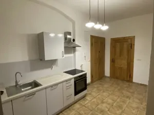 Pronájem bytu 2+1, Hradec Králové, Velké náměstí, 88 m2