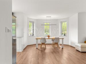 Prodej rodinného domu, Postřižín, Jelení, 169 m2