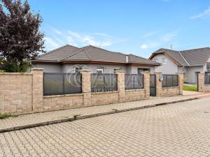 Prodej rodinného domu, Postřižín, Jelení, 169 m2