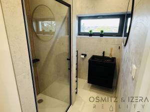 Pronájem bytu 2+kk, Mníšek pod Brdy, U Kolejí, 45 m2