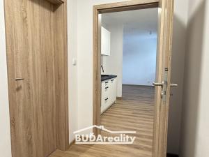 Pronájem bytu 2+kk, Otrokovice, tř. Osvobození, 40 m2