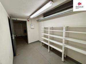 Pronájem skladu, Hradec Králové, třída Edvarda Beneše, 18 m2