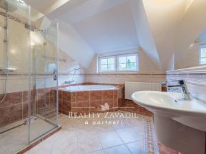 Prodej rodinného domu, Jesenice - Horní Jirčany, U vodojemu, 177 m2