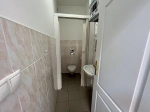 Pronájem obchodního prostoru, Opava, náměstí Republiky, 65 m2