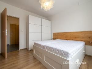 Prodej bytu 2+kk, Praha - Krč, Štúrova, 39 m2