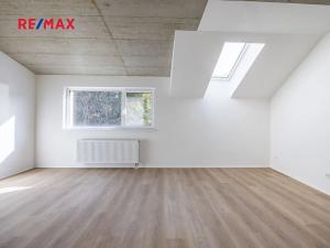 Prodej bytu 3+kk, Praha - Hrdlořezy, Českobrodská, 87 m2