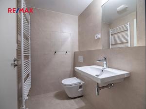 Prodej bytu 2+kk, Praha - Hrdlořezy, Českobrodská, 57 m2