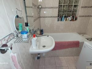 Pronájem rodinného domu, Komárov, 120 m2