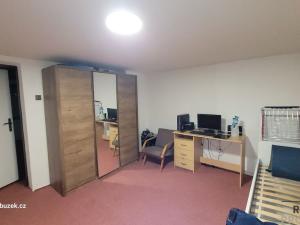 Pronájem rodinného domu, Komárov, 150 m2