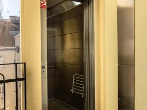 Pronájem bytu 3+kk, Praha - Bubeneč, Sochařská, 75 m2