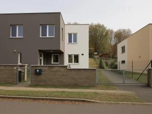 Prodej rodinného domu, Zlín, Karmínová, 122 m2