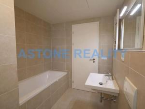 Pronájem bytu 2+kk, Praha - Vysočany, Smržových, 61 m2