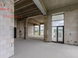 Prodej pokoje, Praha - Modřany, Československého exilu, 124 m2