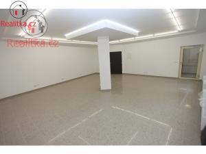 Pronájem obchodního prostoru, Jindřichův Hradec, Štítného, 100 m2