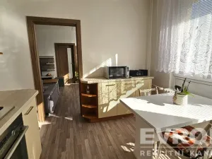 Prodej bytu 3+1, Pardubice - Zelené Předměstí, Karla IV., 76 m2