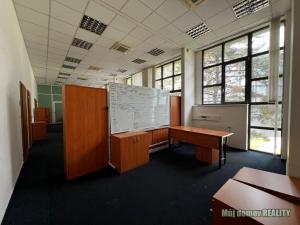 Pronájem kanceláře, Praha - Vysočany, Lisabonská, 75 m2