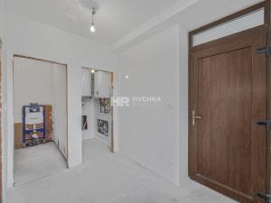 Prodej bytu 5+1, Rudná, Masarykova, 148 m2