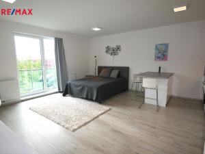 Pronájem bytu 1+kk, Jesenice, Cedrová, 38 m2
