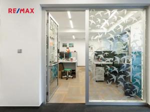 Pronájem kanceláře, Praha - Hodkovičky, Pod kopcem, 700 m2