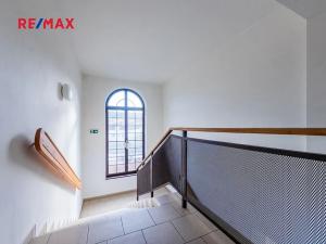 Prodej bytu 1+kk, Praha - Hlubočepy, Pod Žvahovem, 17 m2