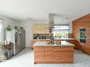 Pronájem vily, Praha - Stodůlky, Pod viaduktem, 996 m2