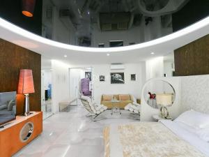 Pronájem bytu 1+kk, Praha - Bubeneč, Mlýnská, 53 m2