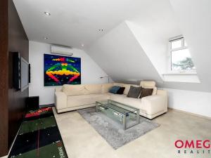 Prodej vily, Praha - Hostivař, Kozinovo náměstí, 213 m2