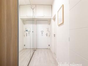 Pronájem bytu 2+kk, Praha - Nové Město, Opletalova, 42 m2