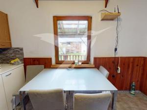 Pronájem chaty, Plzeň, Plzeňská, 30 m2