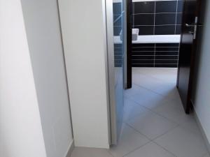 Pronájem bytu 1+kk, Praha - Horní Měcholupy, Nad přehradou, 31 m2