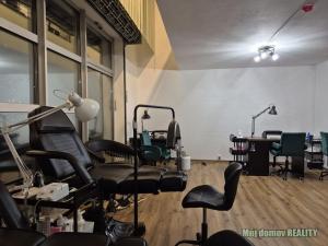 Pronájem obchodního prostoru, Praha - Vysočany, bratří Dohalských, 233 m2