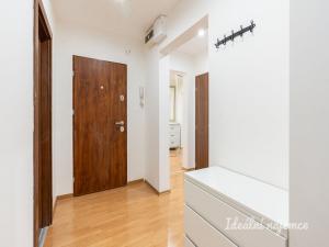 Pronájem bytu 4+kk, Praha - Kobylisy, Kaňkovského, 84 m2