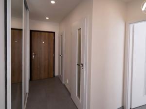 Pronájem bytu 2+kk, Praha - Černý Most, Vašátkova, 45 m2